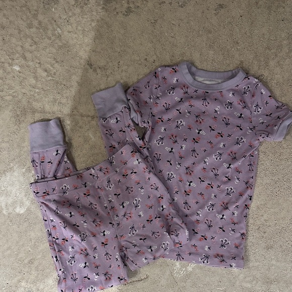 Joe Fresh Purple Kids Pajama Set with Fun Print - Picture 2 of 6